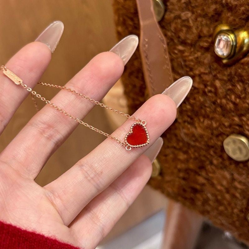 VCA Yellow Gold Carnelian 1 Motif Clover Mini Heart Bracelet- 9mm