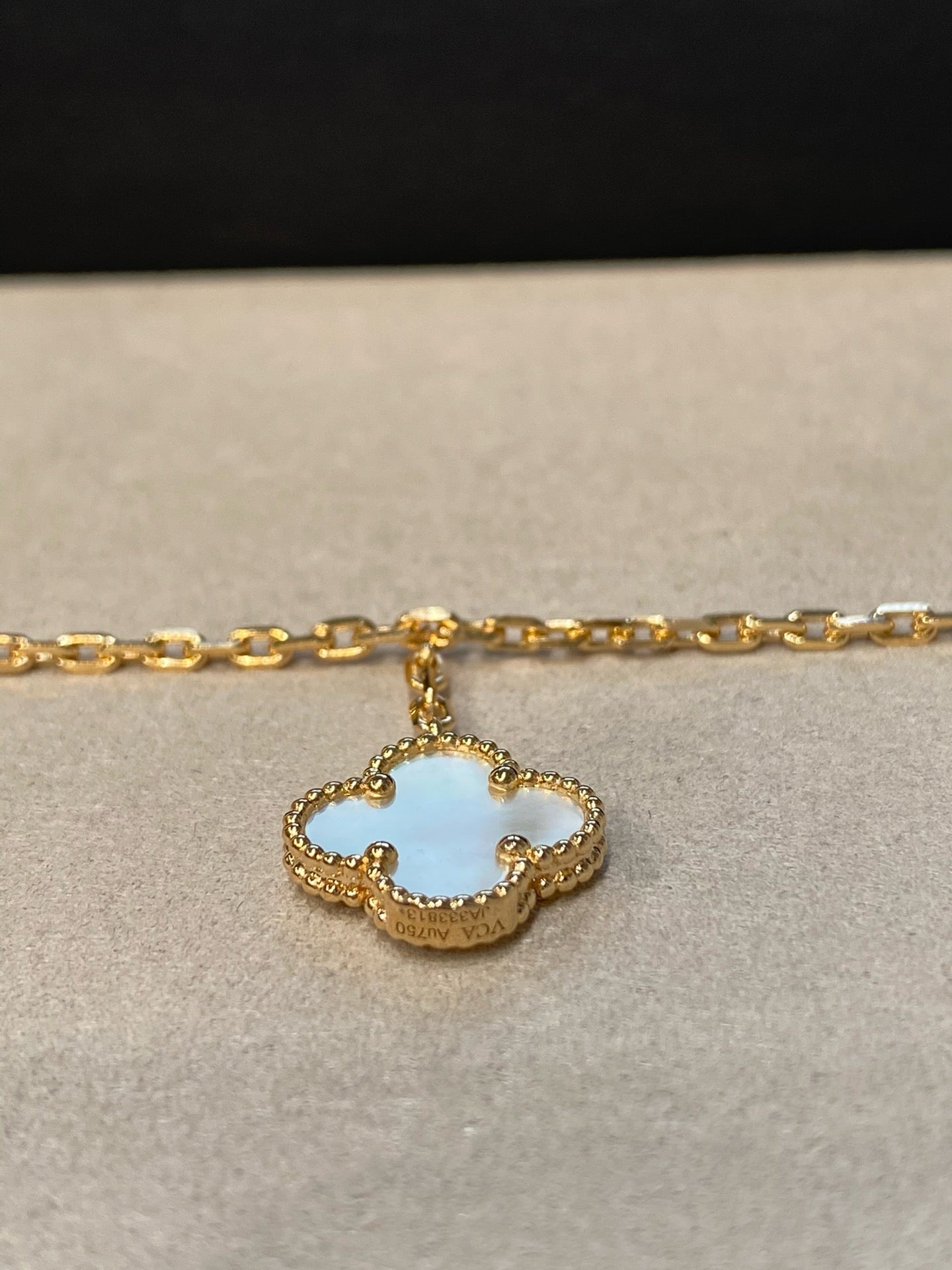 VCA 4 motifs Spring bracelet - Yellow gold