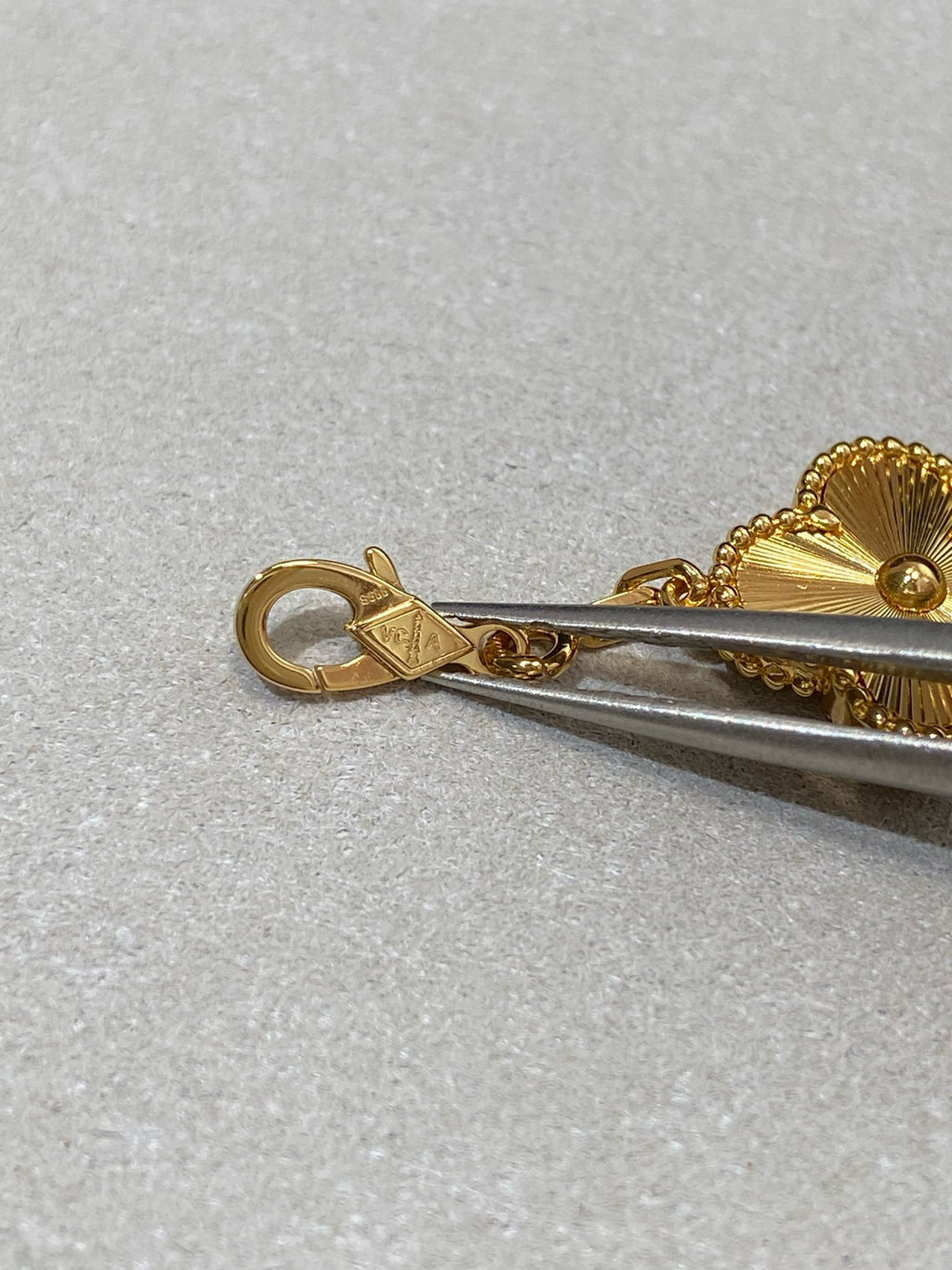 Yellow Gold Diamond 5 Motifs Bracelet- 15mm medium size