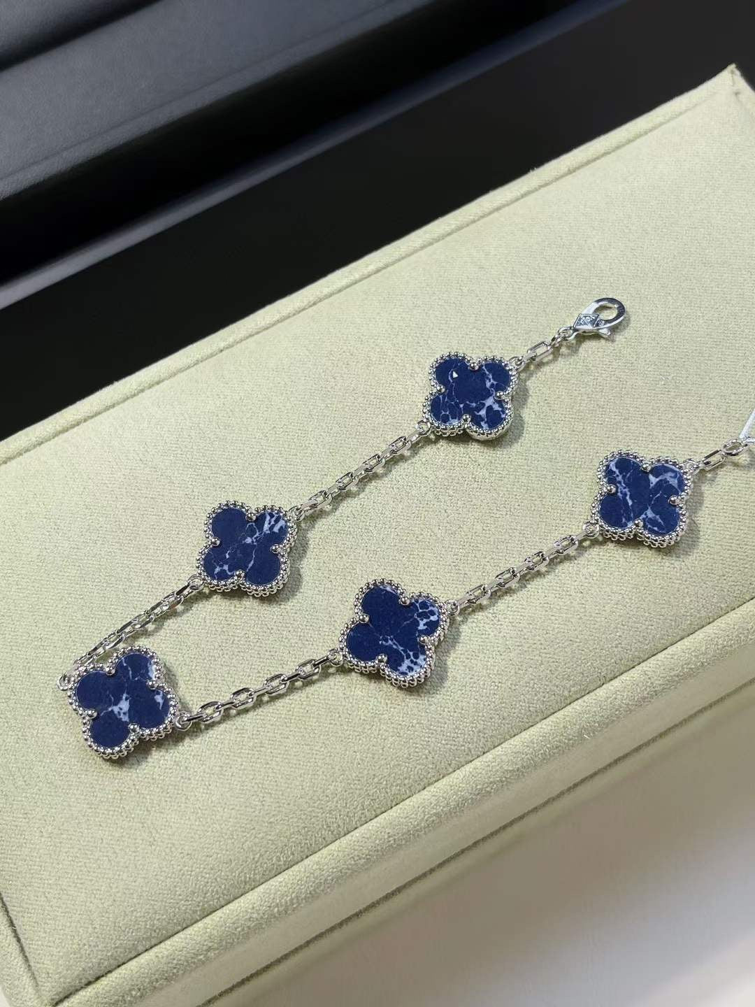 Silver blue obsidian 5 motifs bracelet