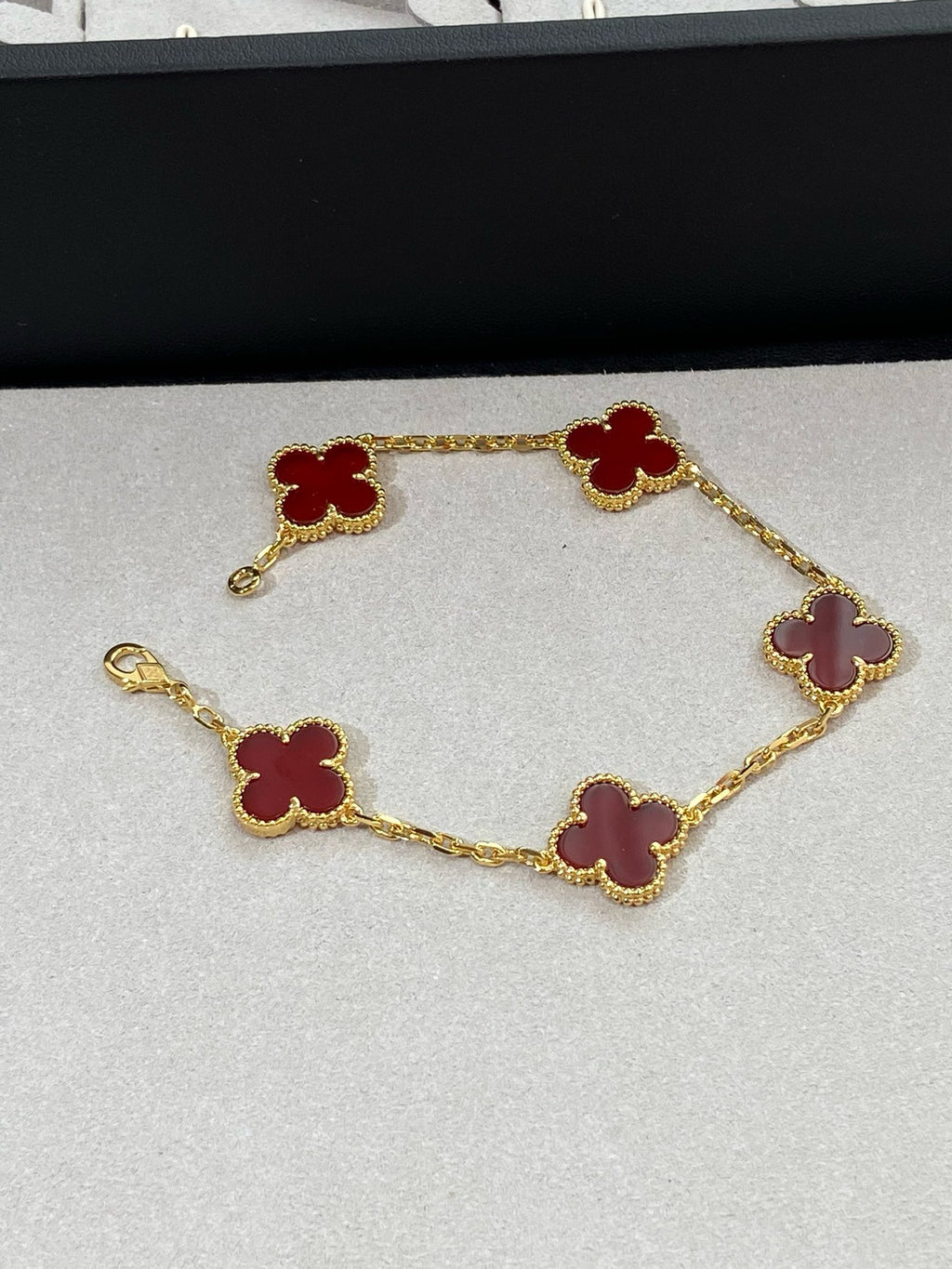 Carnelian 5 motifs bracelet and necklace set 15mm