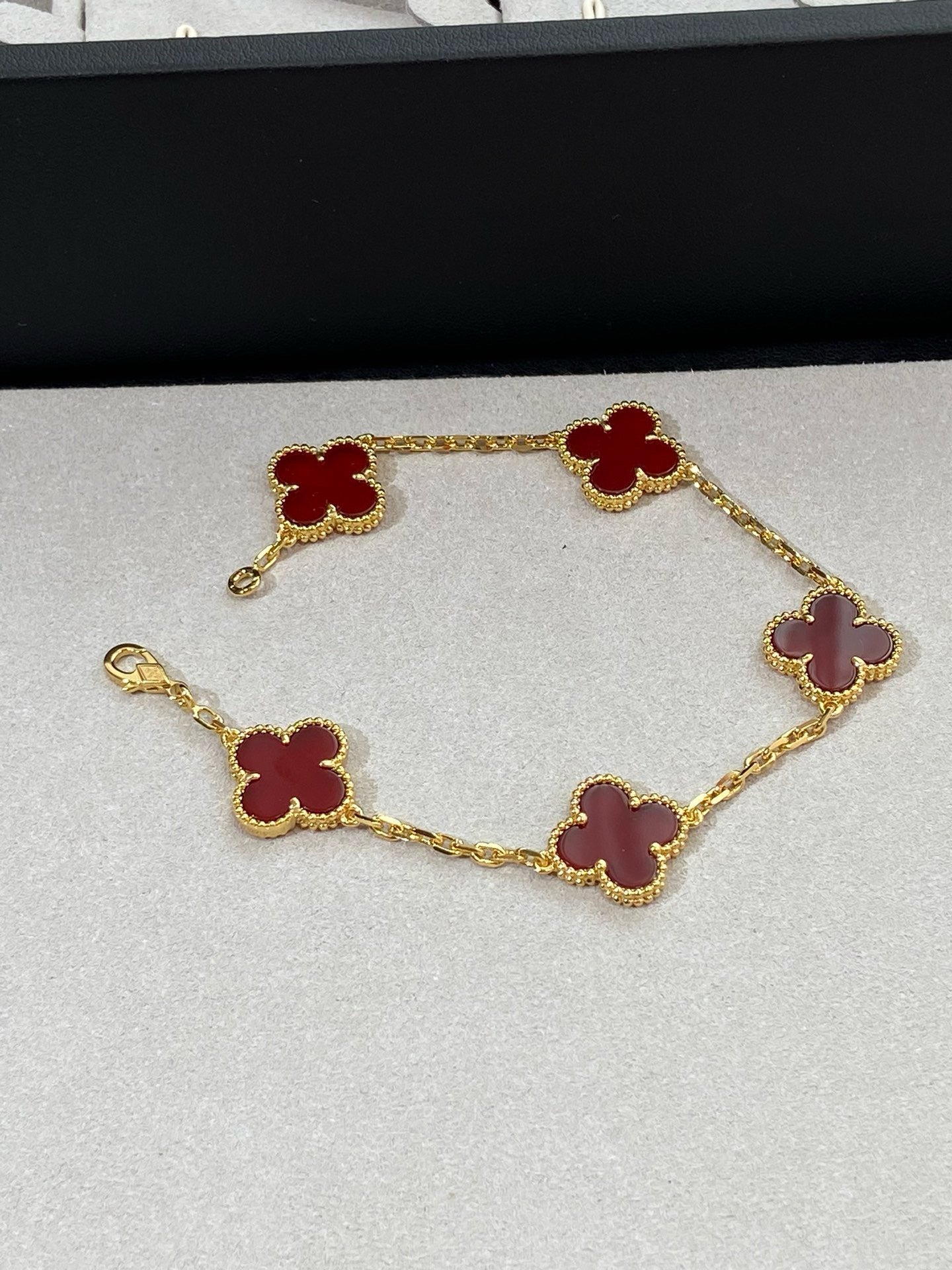 Carnelian 5 motifs bracelet and necklace set 15mm