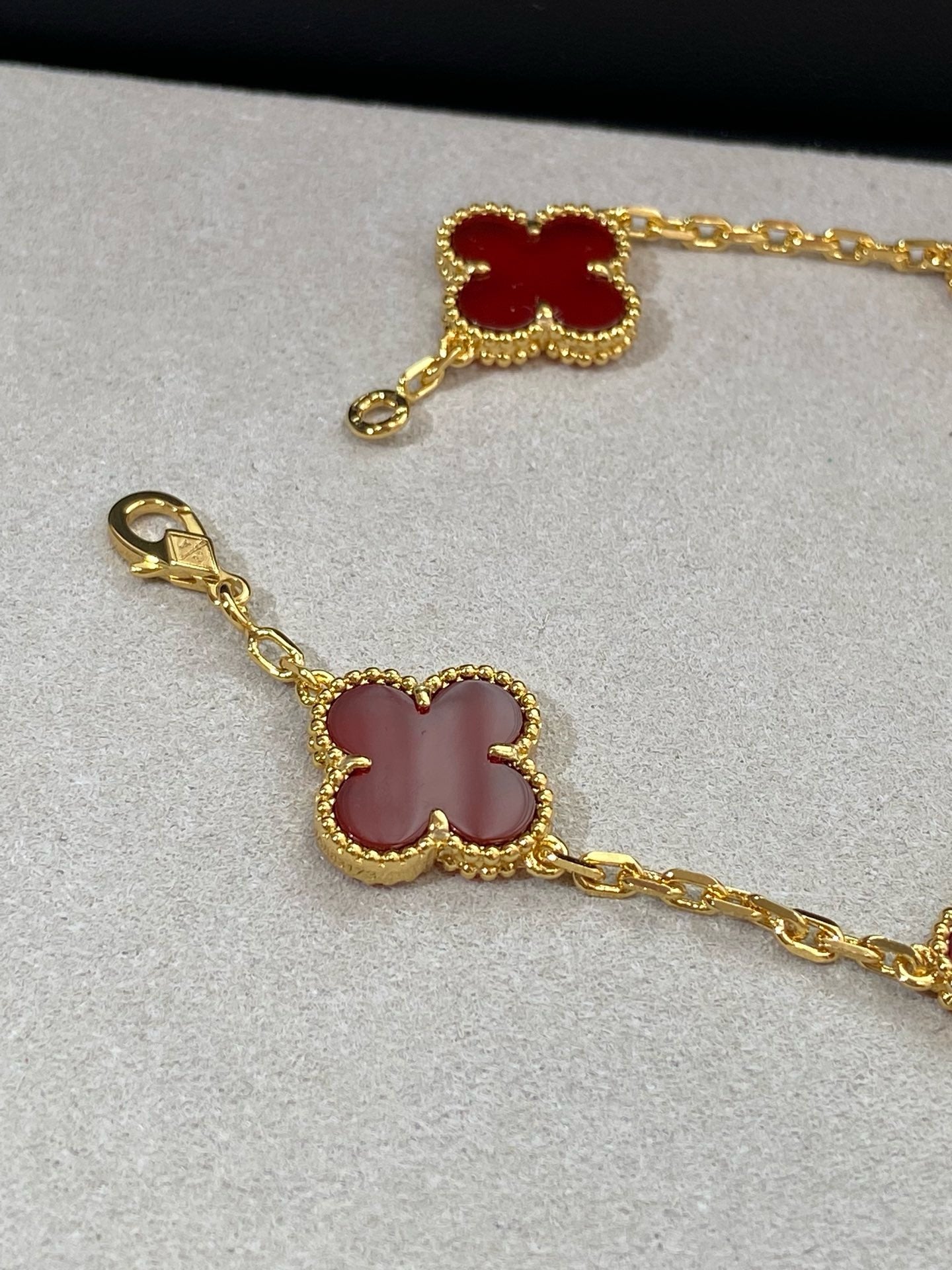 Carnelian 5 motifs bracelet and necklace set 15mm
