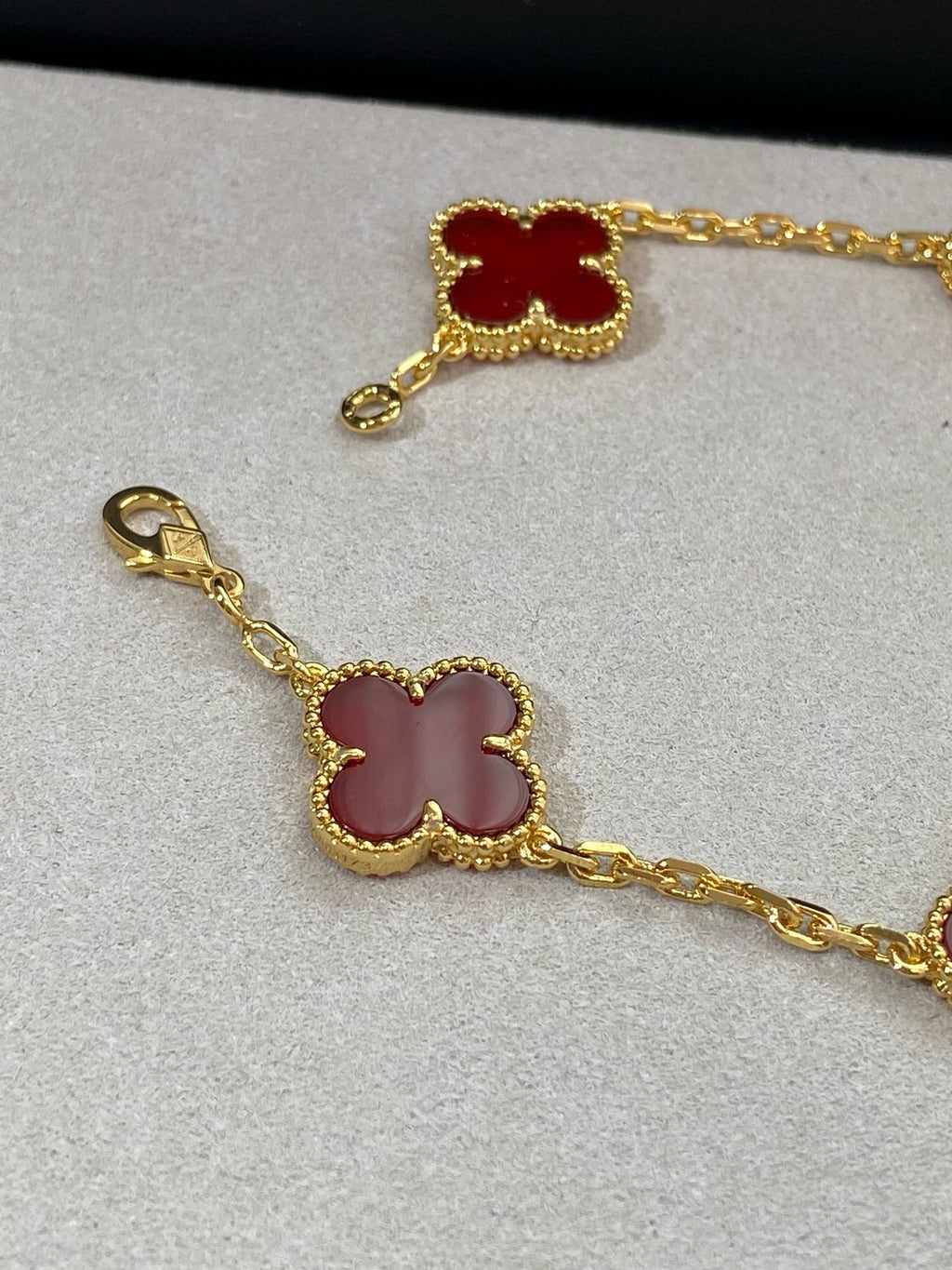 Carnelian 5 motifs bracelet and necklace set 15mm