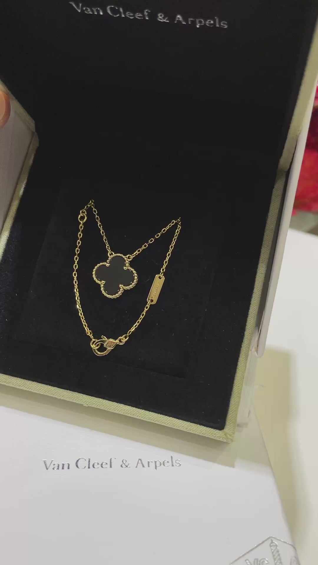 Onyx yellow gold necklace 15mm